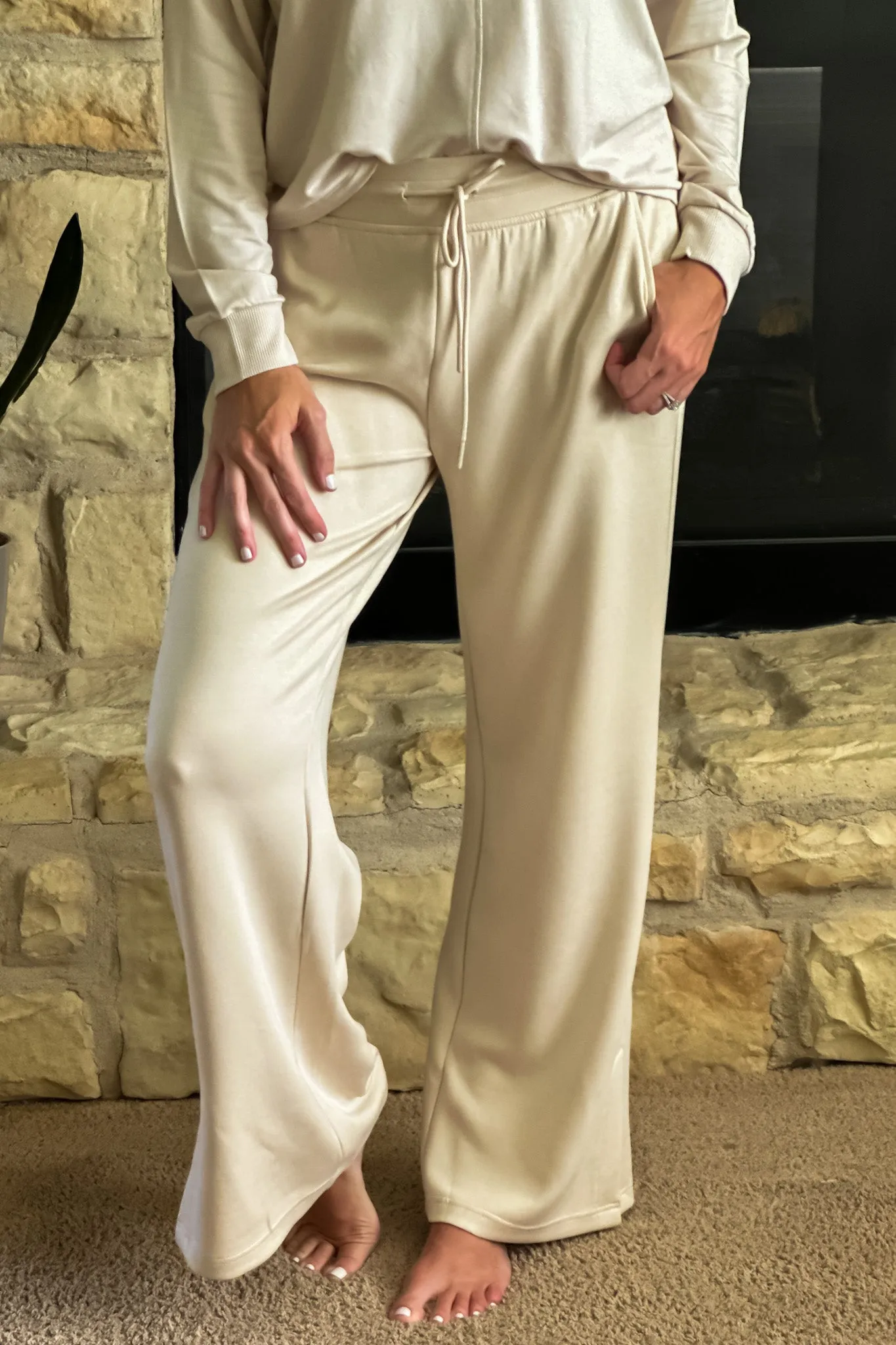 Layne Athleisure Wide Slit Leg Pants : Dove