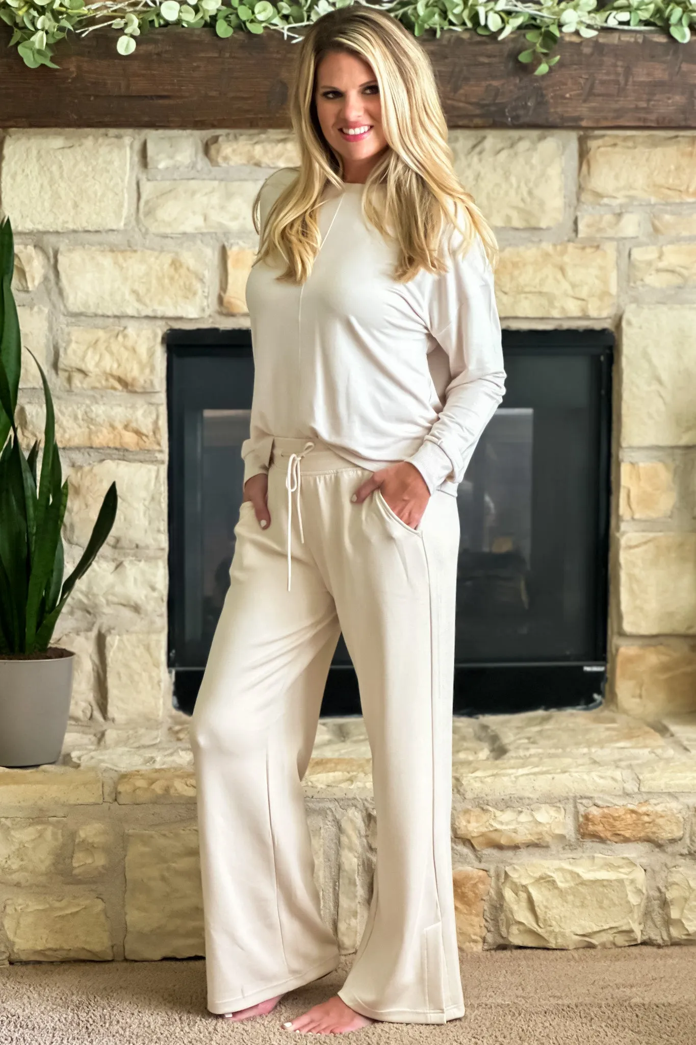 Layne Athleisure Wide Slit Leg Pants : Dove