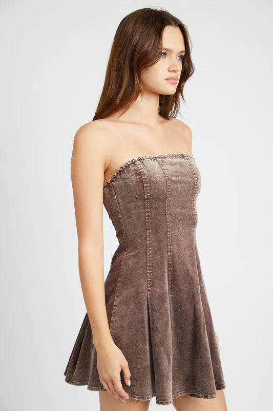 PLEATED STRAPLESS MINI DRESS