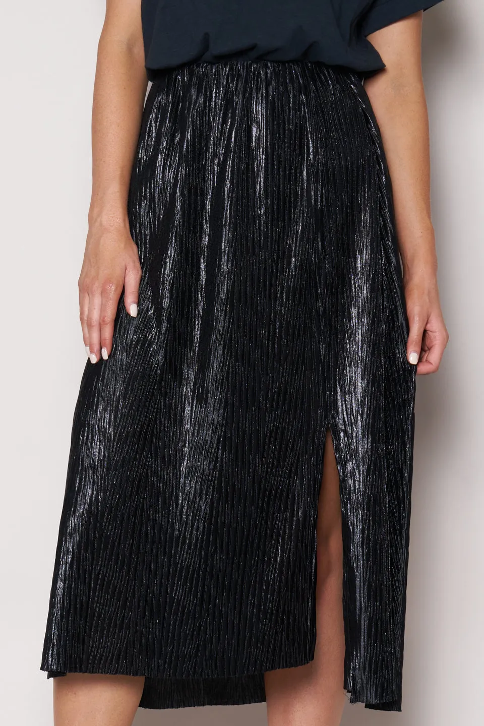 Shadow Split Metallic Black Pleated Skirt