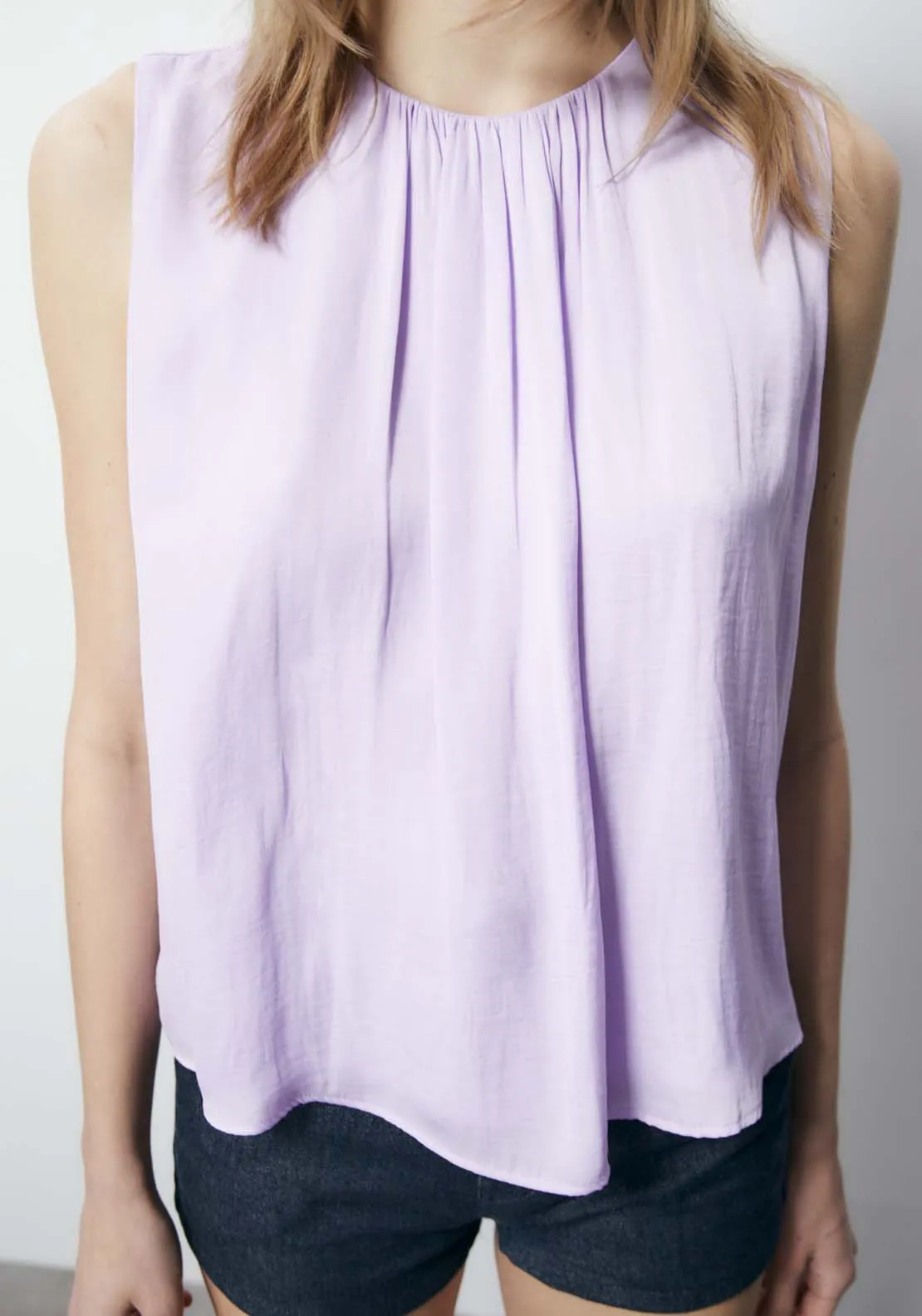 Sleeveless Fluid Pleated Top